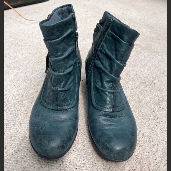 Cobb Hill Leather Slouch Heeled Ankle Boots Dark Teal Size 7 Great Condition - Picture 3 of 10